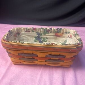 Longaberger Baskets 1998)